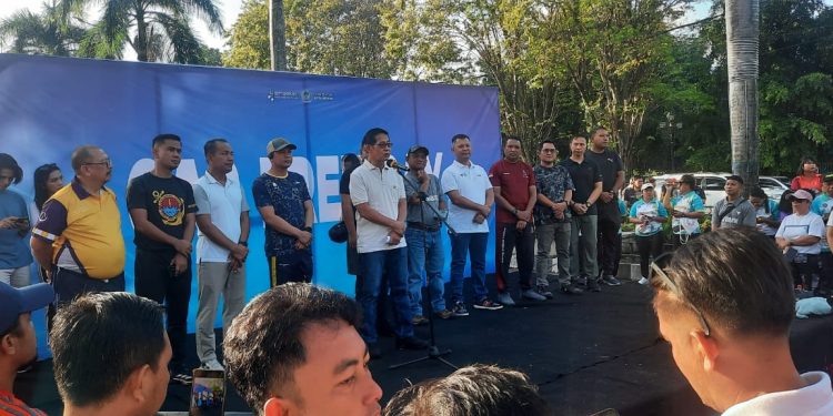 Kapolres Bitung Ikuti Car Free Day dan Jalan Sehat,