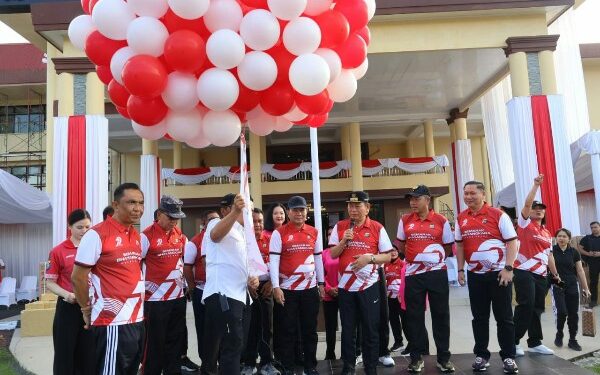 Semarak Hari Bhayangkara ke-79, Polda Sulut Gelar Olahraga Bersama Dihadiri TNI, Kejaksaan dan Masyarakat