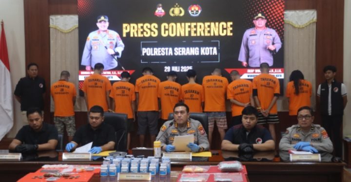Press Conferense Satuan Narkoba Polresta Serkot amankan 10 pelaku Pengedar Narkoba dan Obat Terlarang