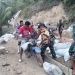 Tukang Ojek Lokal Jadi Pahlawan Transportasi di Lokasi TMMD ke-125 Kodim 1304/Gorontalo