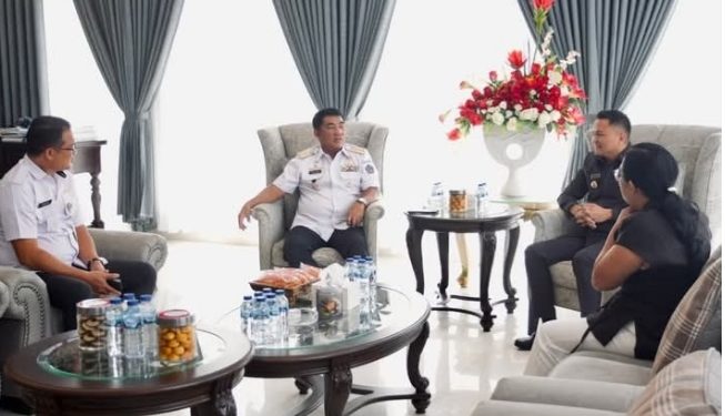 Gubernur Sulut Yulius Selvanus Terima Audiensi Bupati Mitra Ronald Kandoli, Bahas Sinergi Pembangunan Daerah